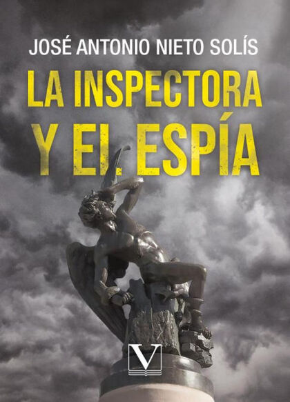 LA INSPECTORA Y EL ESPÍA